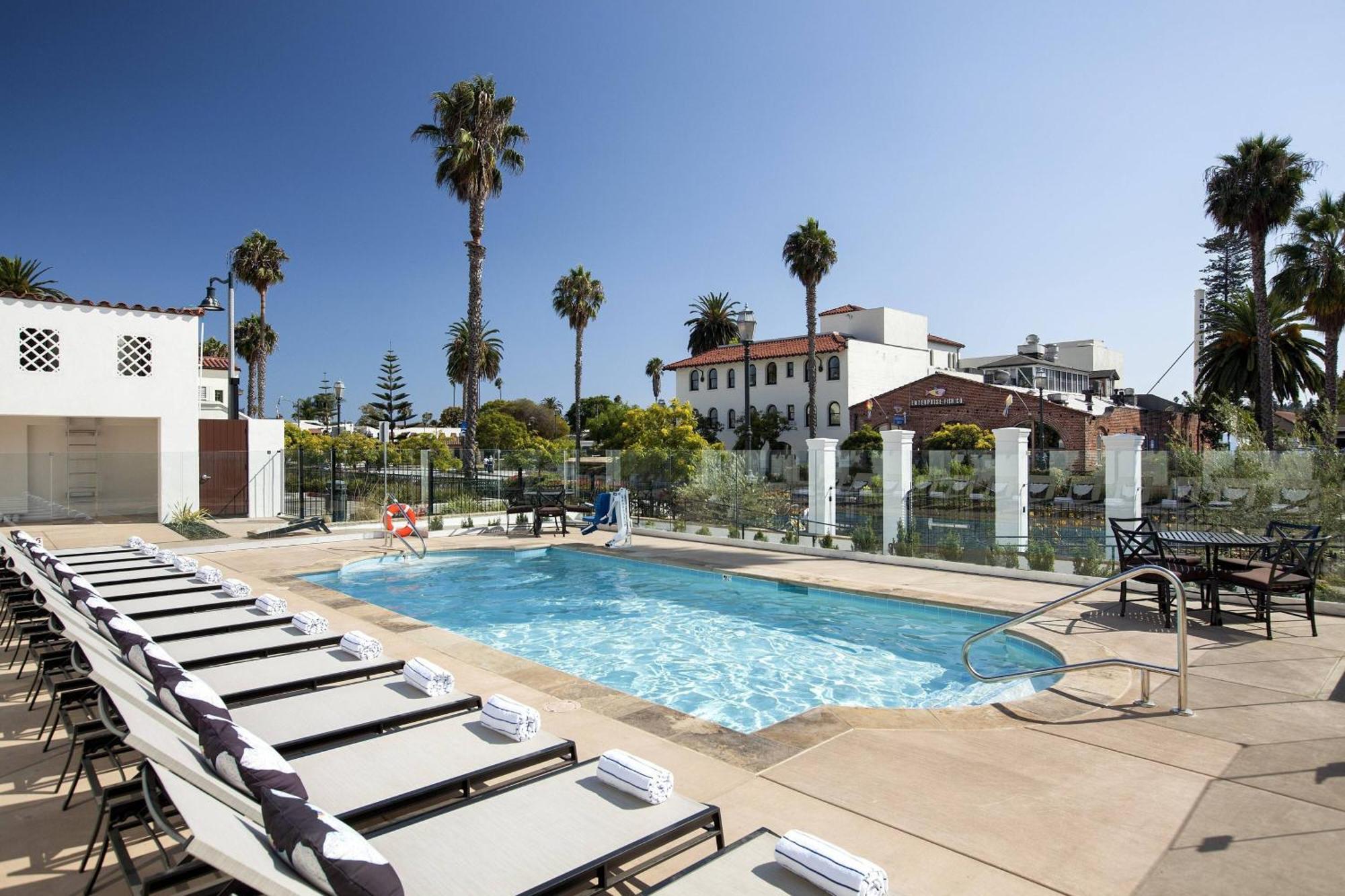 Hotel Moxy Santa Bárbara