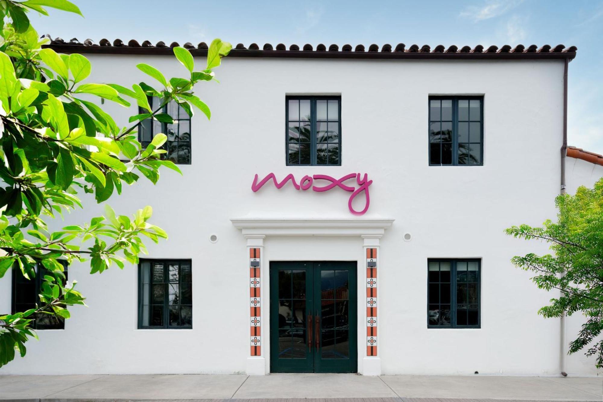 Moxy 3* Santa Bárbara